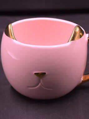 Cat Lovers Kitty Cat Mug Cup Pinky Up Chloe Pink With Gold Ears Handle 12oz